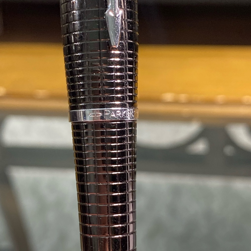 Parker Black Grid Pattern Pen